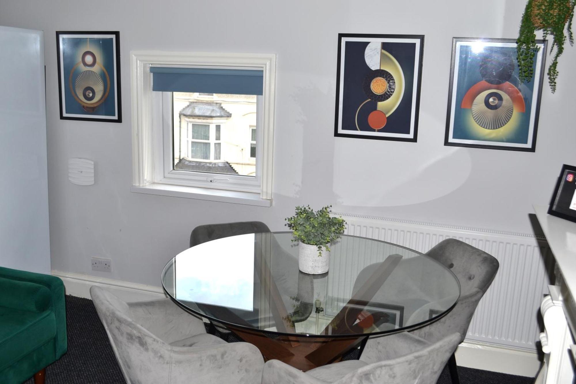 ברמינגהאם Cottage Style 2 Bedroom Apt In City, Near Utilita Arena & Free Parking מראה חיצוני תמונה