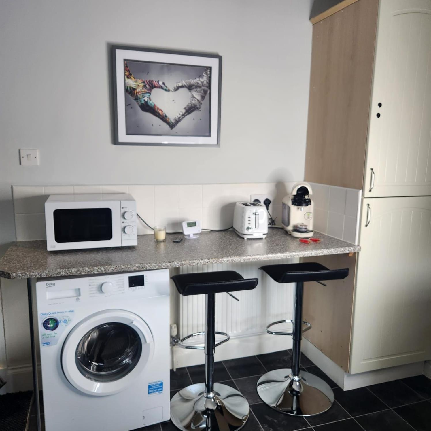 ברמינגהאם Cottage Style 2 Bedroom Apt In City, Near Utilita Arena & Free Parking מראה חיצוני תמונה