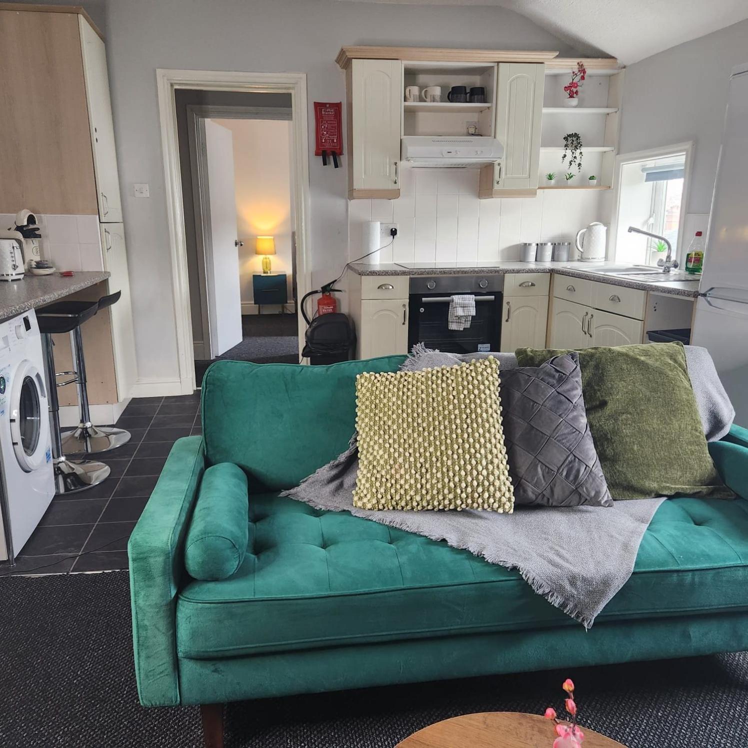 ברמינגהאם Cottage Style 2 Bedroom Apt In City, Near Utilita Arena & Free Parking מראה חיצוני תמונה
