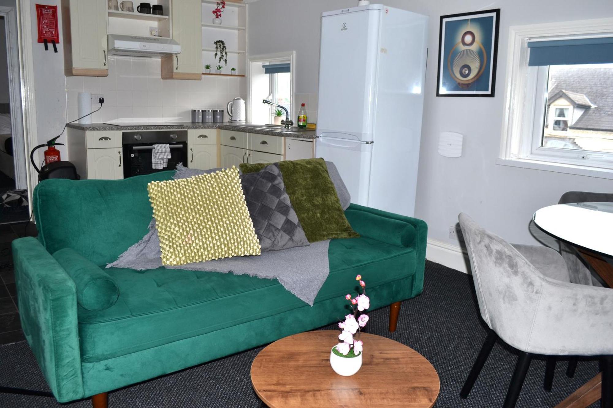 ברמינגהאם Cottage Style 2 Bedroom Apt In City, Near Utilita Arena & Free Parking מראה חיצוני תמונה